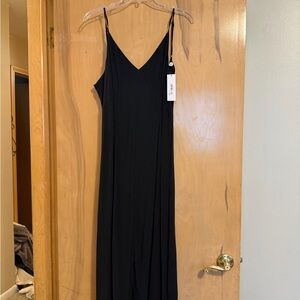 Elegant Black Maxi Dress